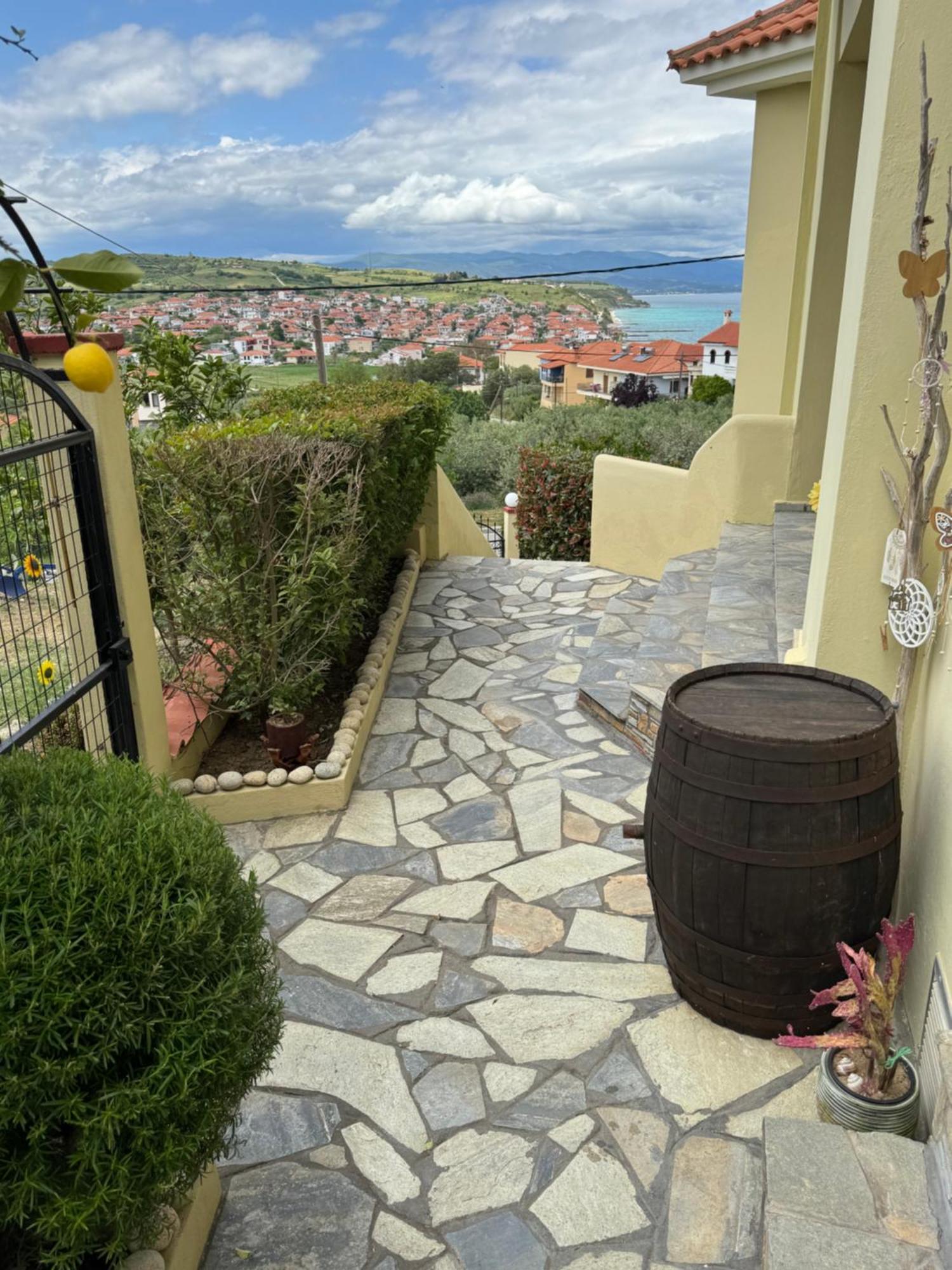 Despoina Meletiadou Nea Roda Exterior foto